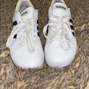 Adidas grand court sneaker
